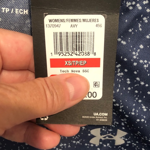 Under Armour XS womens shirt - Picture 3 of 4